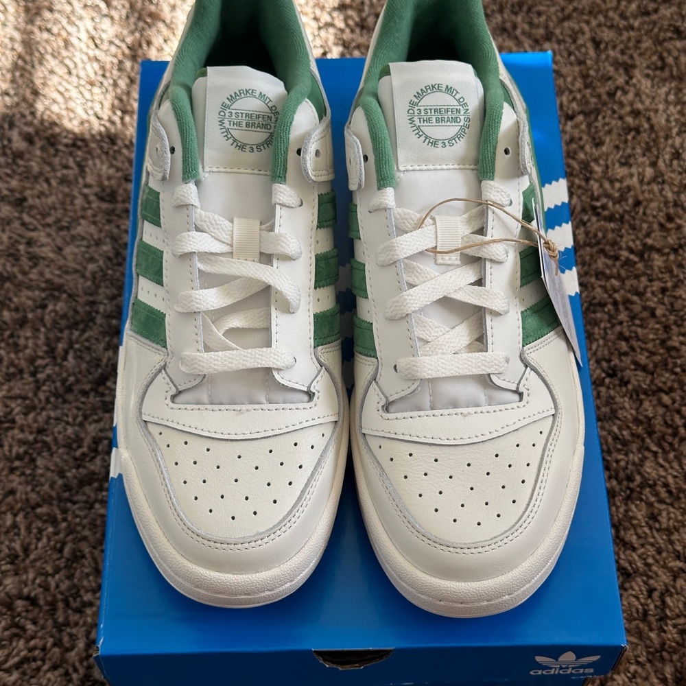 Adidas Forum Low CL Preloved Green Sneakers - Picture 2 of 15